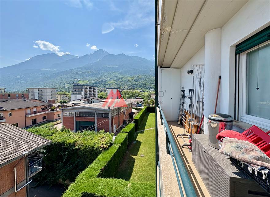 balcone a est