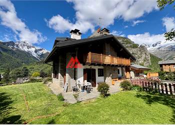 Villa con giardino in locazione turistica – Courmayeur